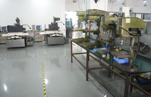 五金廠加班一萬月薪 你會為這份工作拼上時間還是健康？